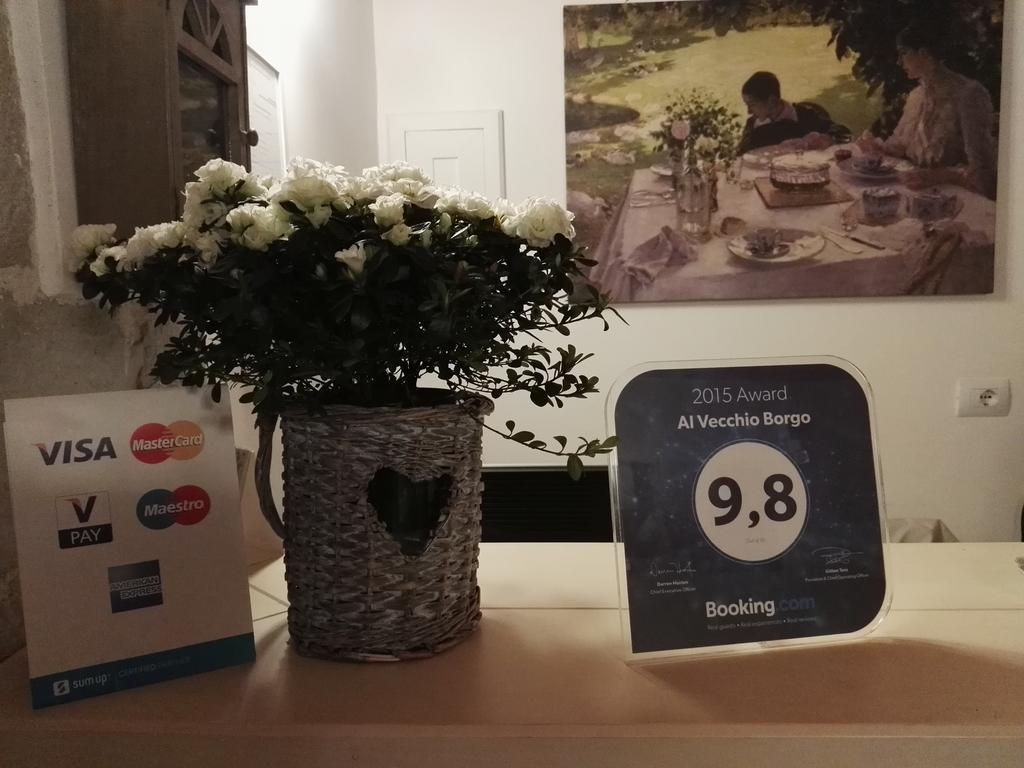 B&B Al Vecchio Borgo บาร์เลตตา ภายนอก รูปภาพ